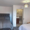 Отель Studio Self contained flat free Parking, фото 9