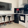 Отель Modern 2 Bedroom Flat in Robert st, Swansea, фото 3