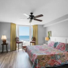 Отель 236 Emerald Beach Resort, фото 3