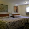 Отель Twin Oaks Motel, фото 22