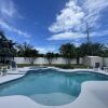 Отель Kiss the Wave - Spacious 4BR 3BA w Pool hot tub, фото 17