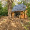 Отель Alfriston Woodland Cabins - Foxes Hollow-hot Tub в Полгейте