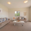Отель Lakeside Villa Retreat - Matarangi Downstairs Holiday Unit, фото 4