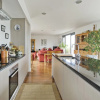 Отель Superb Apartment With Terrace Near the River in Putney by Underthedoormat, фото 12