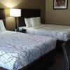 Отель Parkwood Inn & Suites, фото 4