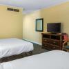 Отель Econo Lodge Inn & Suites, фото 36