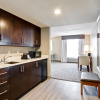 Отель Holiday Inn Express & Suites Oshawa Downtown - Toronto Area, an IHG Hotel, фото 6