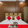 Отель OYO Flagship 70247 Hotel Lavish, фото 10