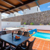 Отель Villa Julianne 4: Heated Private Pool, Walk to Beach, A/C, WiFi, Car Not Required                   , фото 17