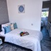 Отель 25 Mins to CL! A London 2-bedhome - Sleeps 1-4!, фото 5