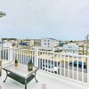 Отель Sunny Brigantine Townhome: Walk to Beach, фото 16