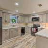 Отель Home w/ Screened Porch < 1 Mi to Old Town Bluffton, фото 4