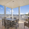 Отель South Floor Pet-friendly Duplex on Little Lagoon, фото 11