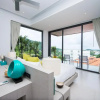 Отель Luxury 5-Bedroom Villa With Games Room In Kata, фото 23