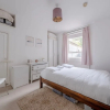 Отель Lovely 1 Bedroom Self-contained Flat in Greenwich, фото 3