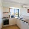 Отель Seahaven Villas by Rockingham Apartments, фото 22