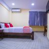 Отель OYO 44015 Mk Inn Hotel, фото 7