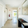 Отель Fabulous 2 Bedroom Apartment Pine Hills, фото 6