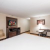 Отель Red Roof Inn PLUS+ & Suites Knoxville West-Cedar Bluff, фото 6