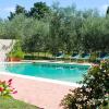 Отель Countryside Privacy & Views, but Within a Medieval Tuscan Village, фото 10