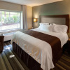 Отель East Avenue Inn & Suites, фото 5