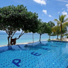 Отель Blue Harbor Beachfront Villas & Resto, фото 5
