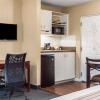 Отель Suburban Studios Kennesaw-Marietta North, фото 20