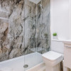 Отель Charming 2Bed Apt In The Heart Of Lpool - Sleeps 6, фото 7
