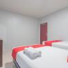 Отель RedDoorz Syariah @ Jalan Tjilik Riwut, фото 7