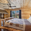 Отель Mystic Cabin 3 Bedroom Cabin by RedAwning, фото 14