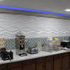 Отель Westbridge Inn & Suites, фото 26