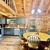 Отель Willow Creek 2 Bedroom Cabin by Redawning, фото 5