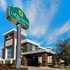 Отель La Quinta Inn & Suites by Wyndham Dallas I-35 Walnut Hill Ln, фото 23