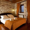 Отель Nisista Lodge Mountain View, фото 3
