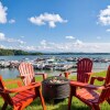 Отель Lake it Up Mountain and Lake View Villa Features Hot Tub, Fire Pit and Corn Hole by Redawning, фото 20