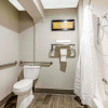Отель Comfort Inn And Suites Airport, фото 9