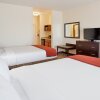 Отель Holiday Inn Express Hotel & Suites TOPEKA NORTH, an IHG Hotel, фото 4