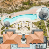 Отель Homely Golden Bear Lodge w Balcony Pool and Private Parking lot Ad21, фото 14