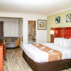 Отель Comfort Suites Vacaville-Napa Valley Area, фото 48