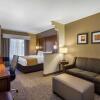 Отель Comfort Suites Marshall, фото 43