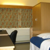 Отель Backpacker College at University of Toronto - New College Residence - Willson Hall, фото 2