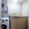 Отель Roomy & Light-filled Apartment, Central Location, фото 3