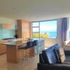 Отель Waimahana Apartment 8, фото 5