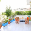 Отель Marble Cool 2-Bedroom Down Town Yard House, фото 10