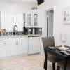 Отель Cozy House With Patio, Fireplace, Parking - Hollywood, Florida, фото 10