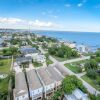 Отель Spacious Kemah Boardwalk Townhome, фото 32