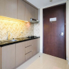 Отель Modern And Cozy 1Br At Grand Sungkono Lagoon Apartment, фото 5
