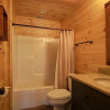 Отель Imani's Cabin - 3 Br Cabin, фото 10