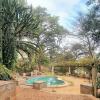 Отель Grand View Lodge Harare, фото 7