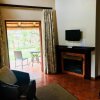 Отель Hlalanathi Drakensberg Resort, фото 15